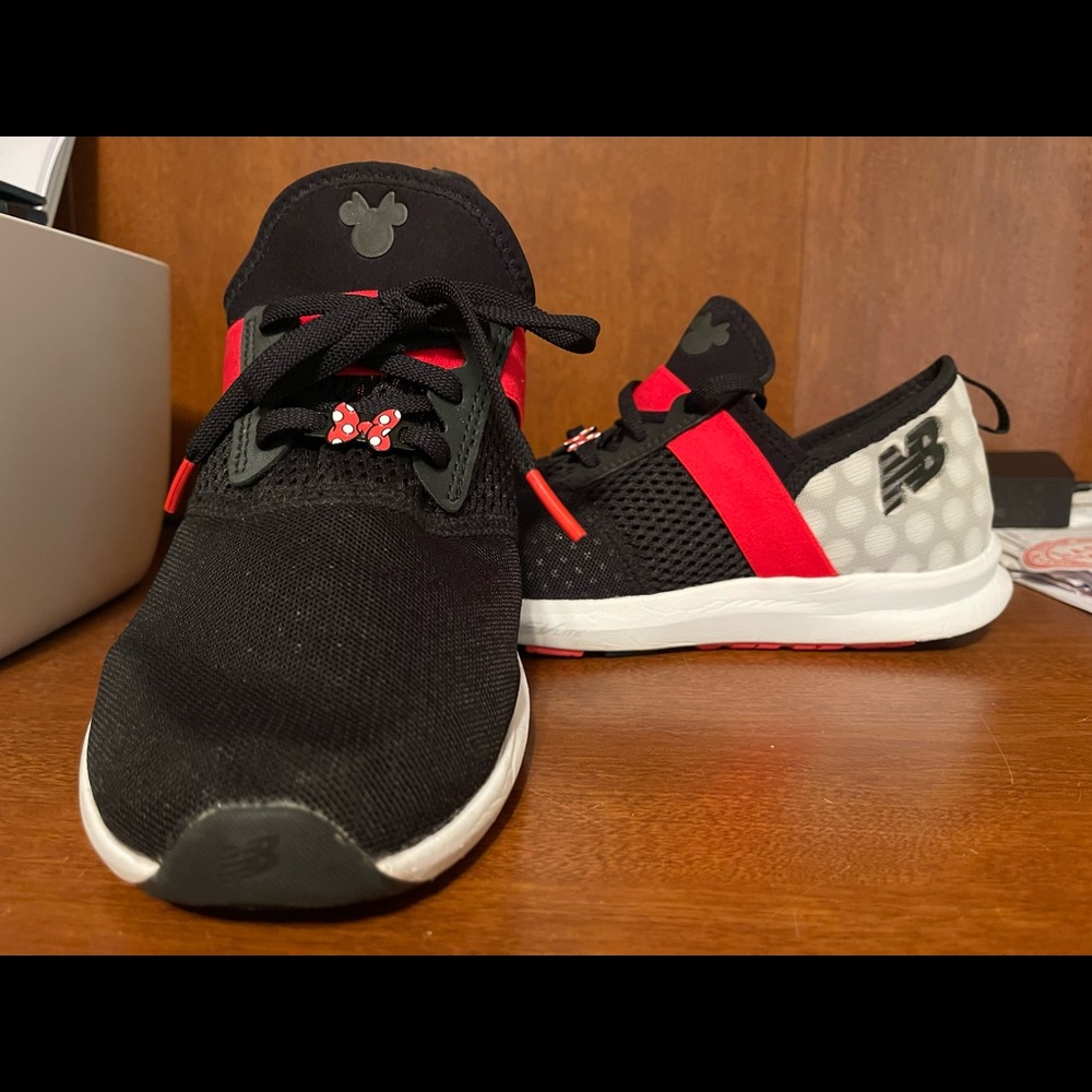New Balance Disney Minnie Mouse Womens 10.5
